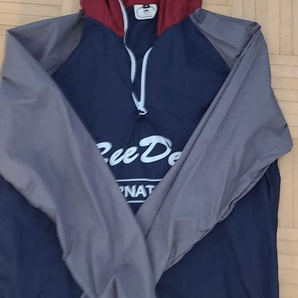 Men's shirts - Picture 2 of 6